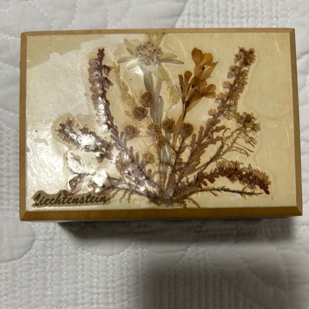 Edelweiss Music Box